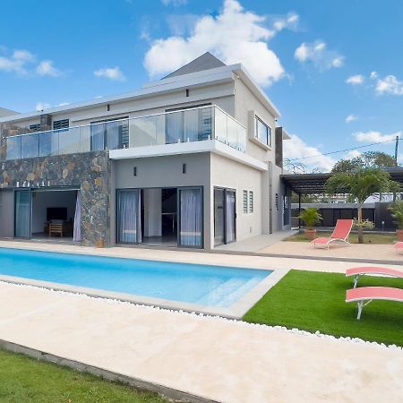 Spacious 4 Bedrooms Villa With Infinity Pool Grand-Baie Eksteriør bilde