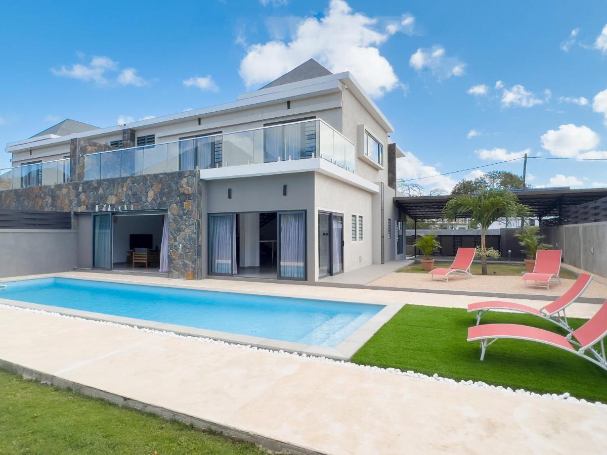 Spacious 4 Bedrooms Villa With Infinity Pool Grand-Baie Eksteriør bilde