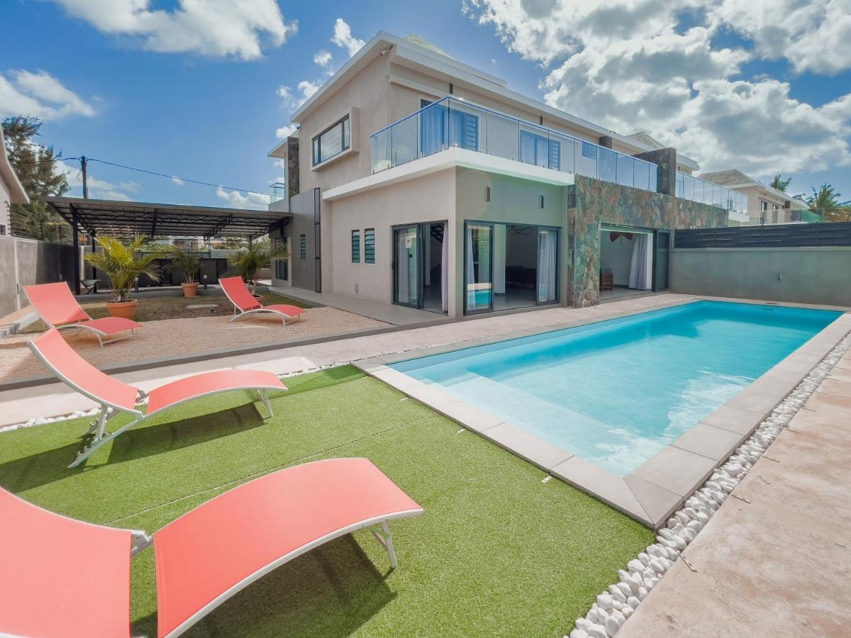 Spacious 4 Bedrooms Villa With Infinity Pool Grand-Baie Eksteriør bilde